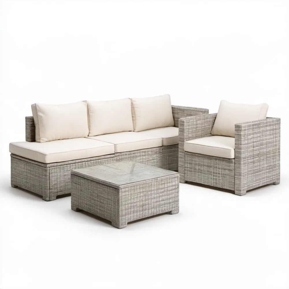 Szary zestaw wypoczynkowy z technorattanu z kremowymi poduszkami, sofa 190 × 75 × 72 cm, fotel 75 × 75 × 72 cm, stolik 100 × 60 × 42 cm